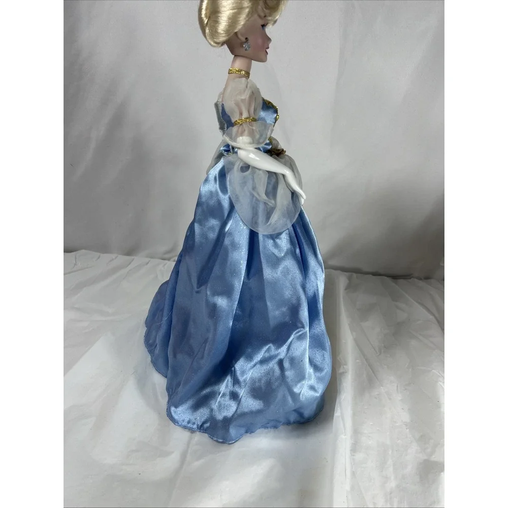 N/A cinderella porcelain
